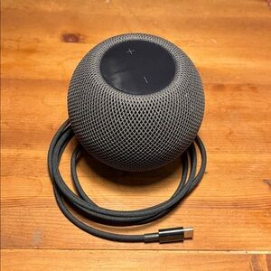 Black Apple Pod Speaker